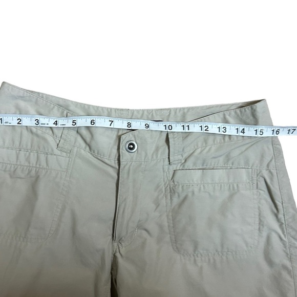 ARC’TERYX Women’s Lightweight Bermuda Hiking Short Size 4 Gorpcore - Picture 11 of 13